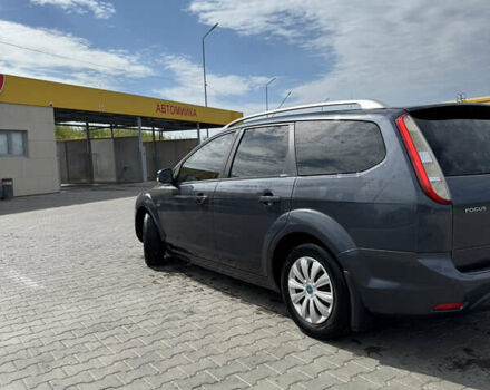 Серый Форд Фокус, объемом двигателя 1.6 л и пробегом 249 тыс. км за 5600 $, фото 1 на Automoto.ua