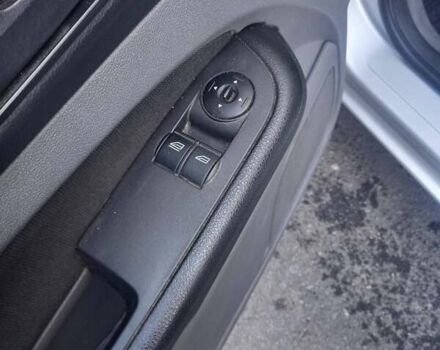 Серый Форд Фокус, объемом двигателя 1.6 л и пробегом 206 тыс. км за 4700 $, фото 7 на Automoto.ua