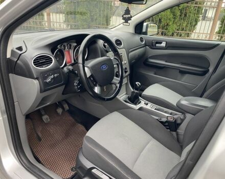 Серый Форд Фокус, объемом двигателя 1.6 л и пробегом 302 тыс. км за 5999 $, фото 19 на Automoto.ua