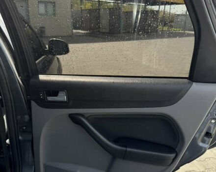 Серый Форд Фокус, объемом двигателя 1.6 л и пробегом 249 тыс. км за 5600 $, фото 8 на Automoto.ua