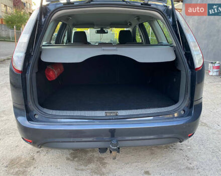 Серый Форд Фокус, объемом двигателя 1.6 л и пробегом 290 тыс. км за 6000 $, фото 12 на Automoto.ua