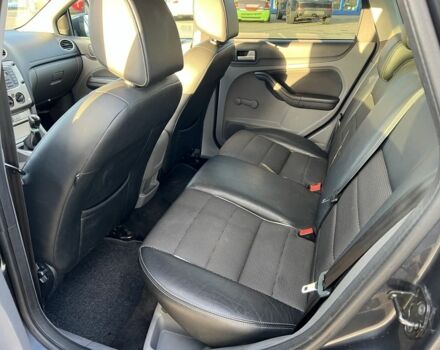 Серый Форд Фокус, объемом двигателя 1.6 л и пробегом 269 тыс. км за 4900 $, фото 18 на Automoto.ua