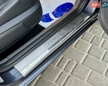 Серый Форд Фокус, объемом двигателя 1.6 л и пробегом 234 тыс. км за 6800 $, фото 21 на Automoto.ua