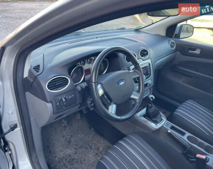 Сірий Форд Фокус, об'ємом двигуна 1.6 л та пробігом 236 тис. км за 5600 $, фото 8 на Automoto.ua