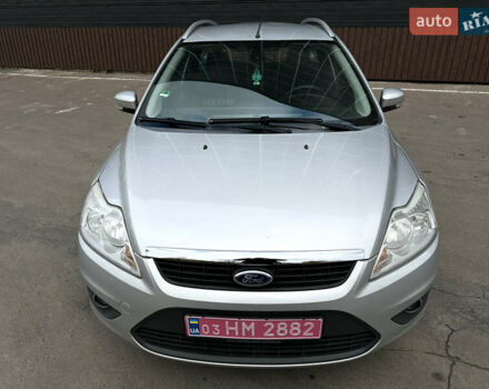Сірий Форд Фокус, об'ємом двигуна 1.6 л та пробігом 240 тис. км за 5300 $, фото 3 на Automoto.ua
