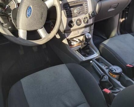 Серый Форд Фокус, объемом двигателя 1.6 л и пробегом 261 тыс. км за 5500 $, фото 13 на Automoto.ua