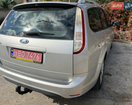 Сірий Форд Фокус, об'ємом двигуна 1.6 л та пробігом 207 тис. км за 6150 $, фото 4 на Automoto.ua
