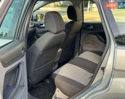 Сірий Форд Фокус, об'ємом двигуна 1.6 л та пробігом 300 тис. км за 5990 $, фото 8 на Automoto.ua