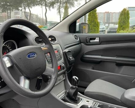 Серый Форд Фокус, объемом двигателя 1.5 л и пробегом 175 тыс. км за 5400 $, фото 9 на Automoto.ua