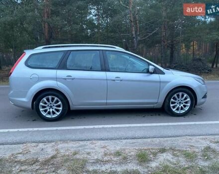 Серый Форд Фокус, объемом двигателя 1.6 л и пробегом 232 тыс. км за 5700 $, фото 5 на Automoto.ua