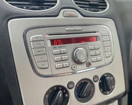 Серый Форд Фокус, объемом двигателя 1.6 л и пробегом 111 тыс. км за 3000 $, фото 5 на Automoto.ua