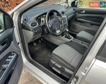 Сірий Форд Фокус, об'ємом двигуна 1.6 л та пробігом 207 тис. км за 6150 $, фото 8 на Automoto.ua