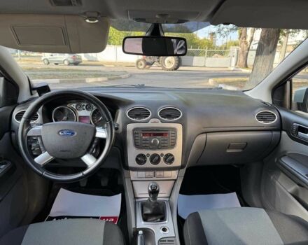 Сірий Форд Фокус, об'ємом двигуна 1.6 л та пробігом 300 тис. км за 5990 $, фото 13 на Automoto.ua