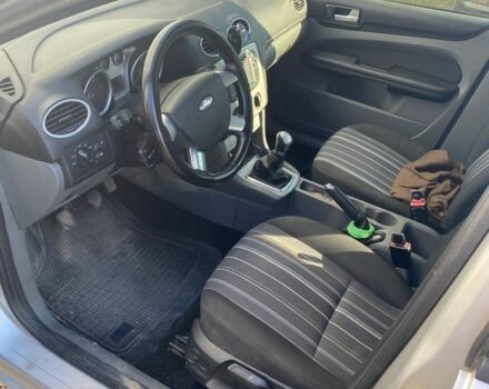 Серый Форд Фокус, объемом двигателя 1.6 л и пробегом 290 тыс. км за 4100 $, фото 3 на Automoto.ua