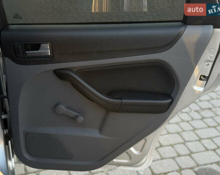 Серый Форд Фокус, объемом двигателя 1.8 л и пробегом 266 тыс. км за 5300 $, фото 21 на Automoto.ua