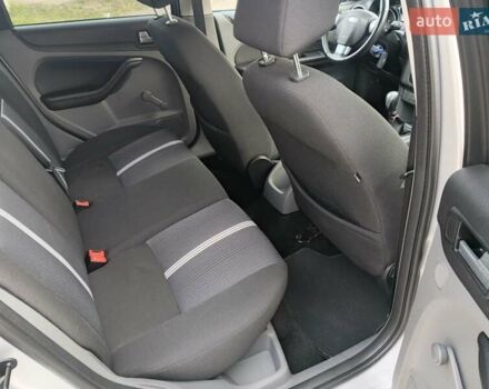 Серый Форд Фокус, объемом двигателя 1.6 л и пробегом 218 тыс. км за 6000 $, фото 13 на Automoto.ua