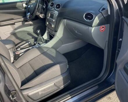 Серый Форд Фокус, объемом двигателя 1.6 л и пробегом 228 тыс. км за 6999 $, фото 24 на Automoto.ua