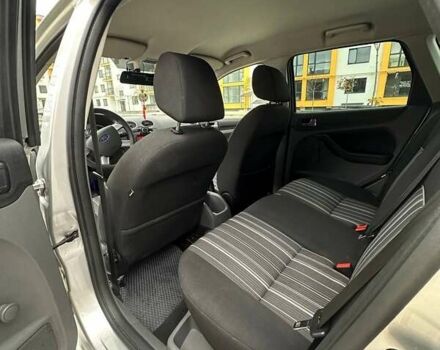 Сірий Форд Фокус, об'ємом двигуна 1.56 л та пробігом 300 тис. км за 5200 $, фото 18 на Automoto.ua