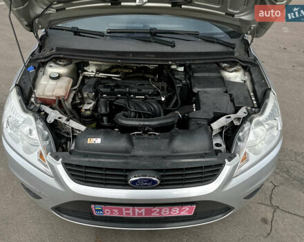 Сірий Форд Фокус, об'ємом двигуна 1.6 л та пробігом 240 тис. км за 5300 $, фото 26 на Automoto.ua