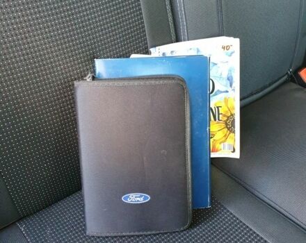 Серый Форд Фокус, объемом двигателя 1.6 л и пробегом 290 тыс. км за 6800 $, фото 6 на Automoto.ua