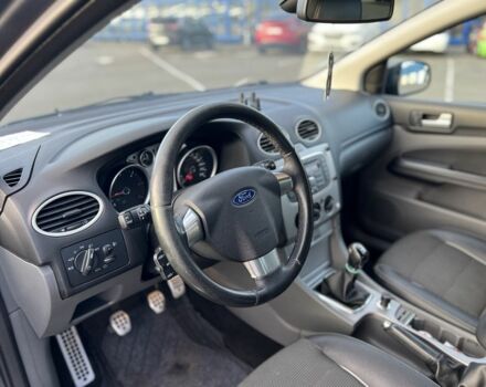 Серый Форд Фокус, объемом двигателя 1.6 л и пробегом 269 тыс. км за 4900 $, фото 12 на Automoto.ua