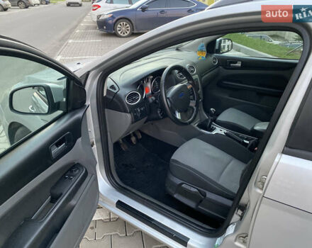 Серый Форд Фокус, объемом двигателя 1.56 л и пробегом 316 тыс. км за 4900 $, фото 10 на Automoto.ua