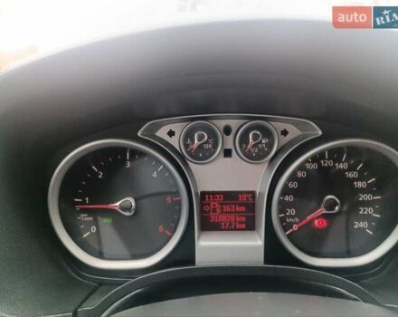 Серый Форд Фокус, объемом двигателя 1.56 л и пробегом 320 тыс. км за 4700 $, фото 10 на Automoto.ua