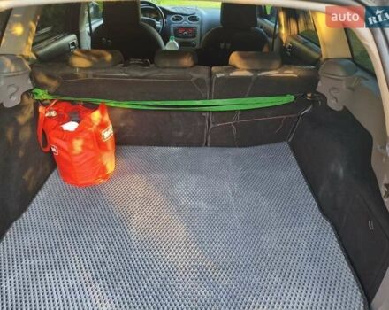 Серый Форд Фокус, объемом двигателя 2 л и пробегом 217 тыс. км за 6200 $, фото 6 на Automoto.ua