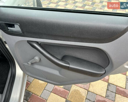 Сірий Форд Фокус, об'ємом двигуна 1.6 л та пробігом 200 тис. км за 5990 $, фото 29 на Automoto.ua
