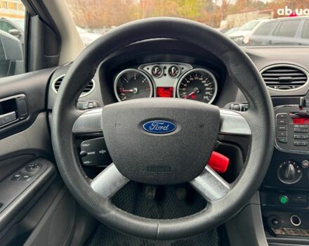 Серый Форд Фокус, объемом двигателя 1.6 л и пробегом 300 тыс. км за 5440 $, фото 24 на Automoto.ua