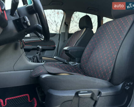 Серый Форд Фокус, объемом двигателя 1.8 л и пробегом 266 тыс. км за 5300 $, фото 9 на Automoto.ua