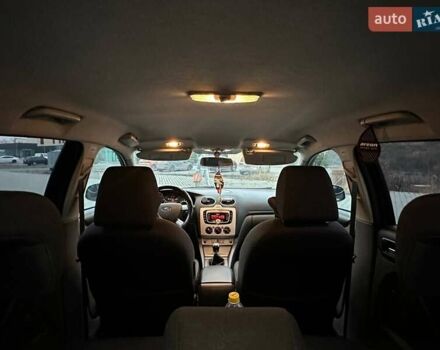 Сірий Форд Фокус, об'ємом двигуна 1.6 л та пробігом 276 тис. км за 5700 $, фото 8 на Automoto.ua