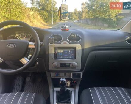 Сірий Форд Фокус, об'ємом двигуна 1.6 л та пробігом 295 тис. км за 5200 $, фото 13 на Automoto.ua