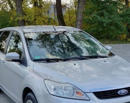 Серый Форд Фокус, объемом двигателя 1.6 л и пробегом 297 тыс. км за 5200 $, фото 1 на Automoto.ua