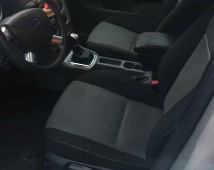 Сірий Форд Фокус, об'ємом двигуна 1.8 л та пробігом 259 тис. км за 5400 $, фото 10 на Automoto.ua