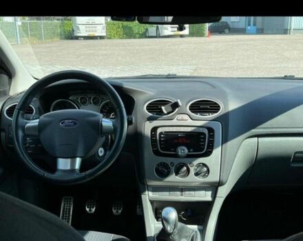 Серый Форд Фокус, объемом двигателя 1.6 л и пробегом 218 тыс. км за 6000 $, фото 6 на Automoto.ua