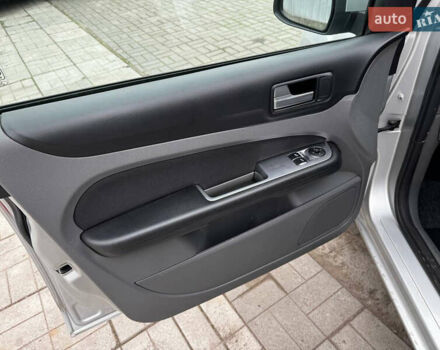 Сірий Форд Фокус, об'ємом двигуна 1.6 л та пробігом 188 тис. км за 5700 $, фото 7 на Automoto.ua