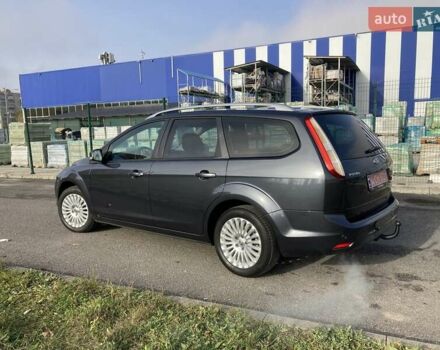 Серый Форд Фокус, объемом двигателя 1.6 л и пробегом 228 тыс. км за 6999 $, фото 7 на Automoto.ua