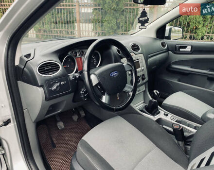 Сірий Форд Фокус, об'ємом двигуна 1.6 л та пробігом 303 тис. км за 6200 $, фото 28 на Automoto.ua