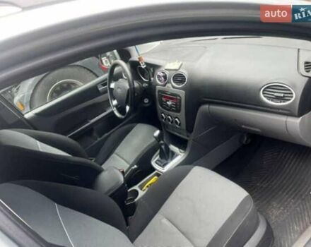 Серый Форд Фокус, объемом двигателя 1.6 л и пробегом 328 тыс. км за 5500 $, фото 7 на Automoto.ua