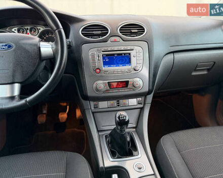 Серый Форд Фокус, объемом двигателя 1.6 л и пробегом 282 тыс. км за 5500 $, фото 38 на Automoto.ua