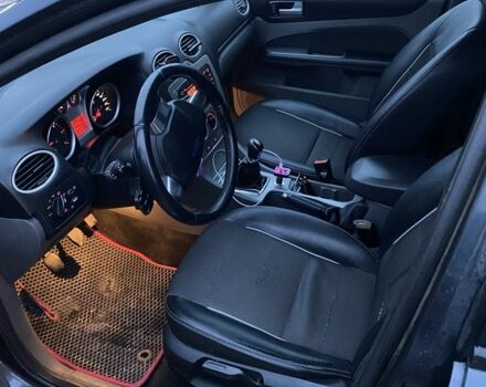 Серый Форд Фокус, объемом двигателя 1.6 л и пробегом 292 тыс. км за 5200 $, фото 6 на Automoto.ua