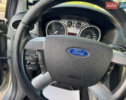 Сірий Форд Фокус, об'ємом двигуна 1.6 л та пробігом 300 тис. км за 5990 $, фото 17 на Automoto.ua