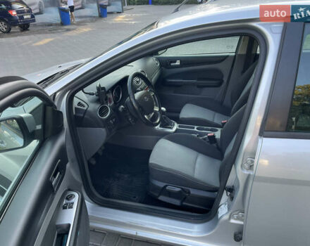 Серый Форд Фокус, объемом двигателя 1.56 л и пробегом 198 тыс. км за 6000 $, фото 8 на Automoto.ua