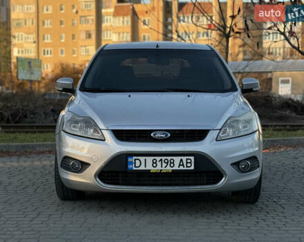 Серый Форд Фокус, объемом двигателя 1.8 л и пробегом 266 тыс. км за 5300 $, фото 1 на Automoto.ua