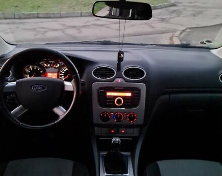 Серый Форд Фокус, объемом двигателя 1.6 л и пробегом 245 тыс. км за 4899 $, фото 13 на Automoto.ua