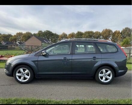 Сірий Форд Фокус, об'ємом двигуна 1.6 л та пробігом 232 тис. км за 5800 $, фото 4 на Automoto.ua