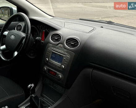 Сірий Форд Фокус, об'ємом двигуна 1.6 л та пробігом 291 тис. км за 6499 $, фото 18 на Automoto.ua