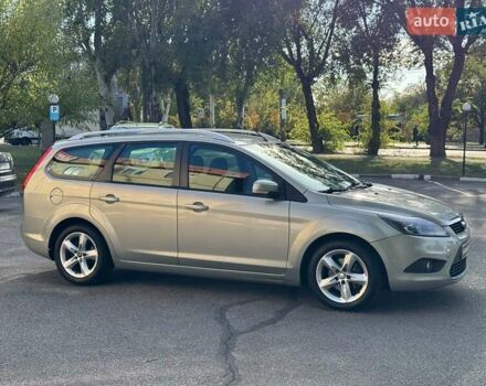 Сірий Форд Фокус, об'ємом двигуна 1.6 л та пробігом 300 тис. км за 5990 $, фото 5 на Automoto.ua