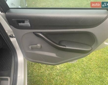 Серый Форд Фокус, объемом двигателя 1.8 л и пробегом 299 тыс. км за 6900 $, фото 20 на Automoto.ua